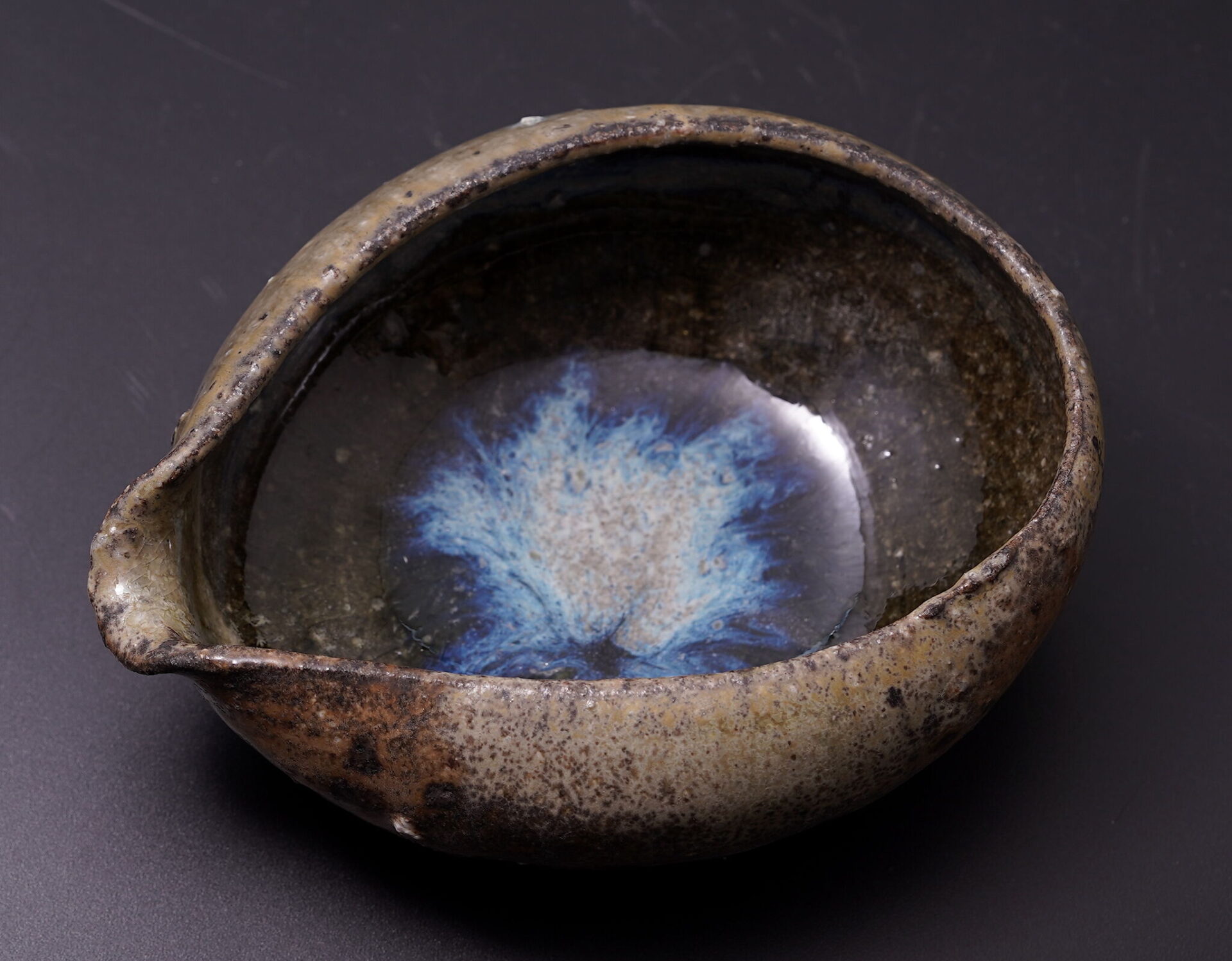 3人展 外池素之・近藤綾・市川恵大 「うつわに恋する」】web展覧会を開催します うつわどころ くるみ