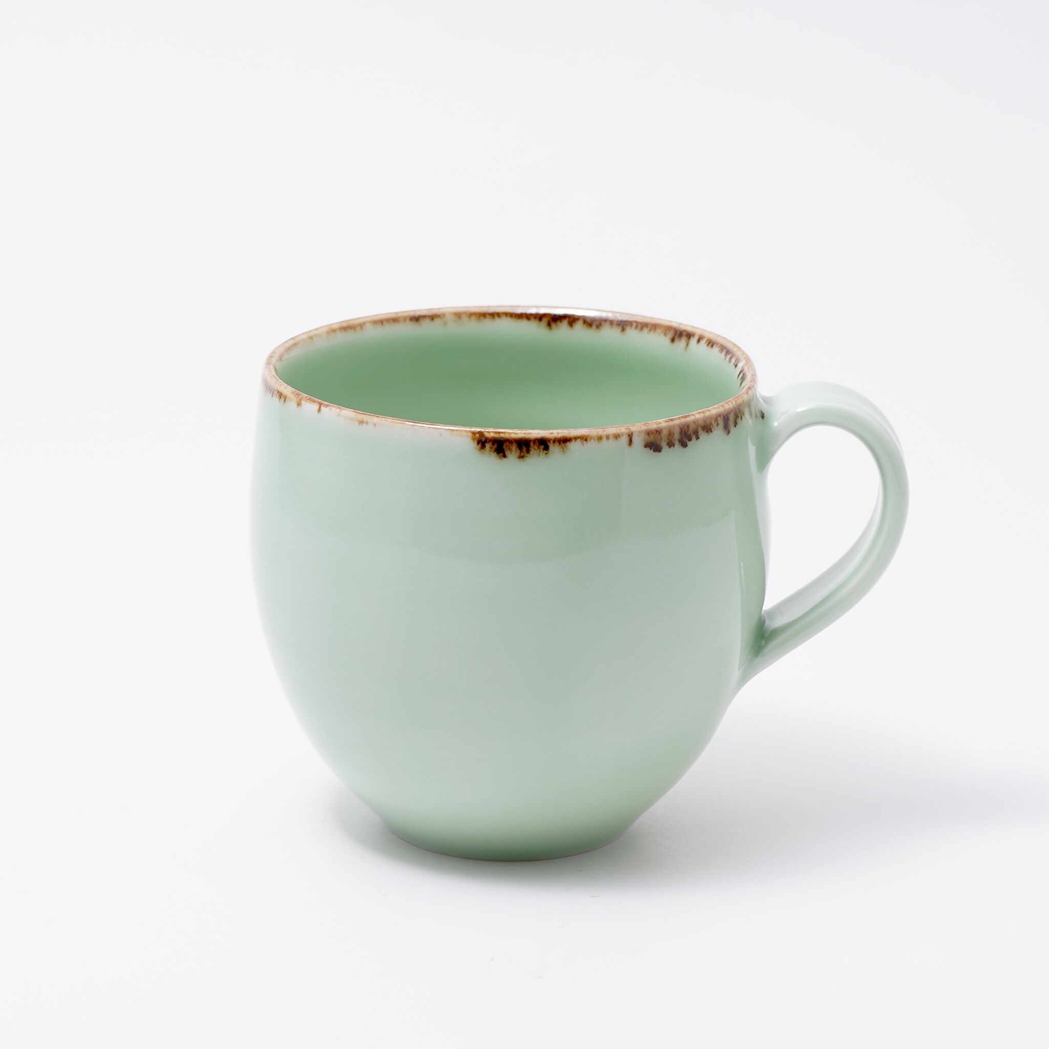 若草色のマグカップ